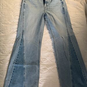 American Eagle Strigid Low Rise Baggy Flare Jeans Bright Star